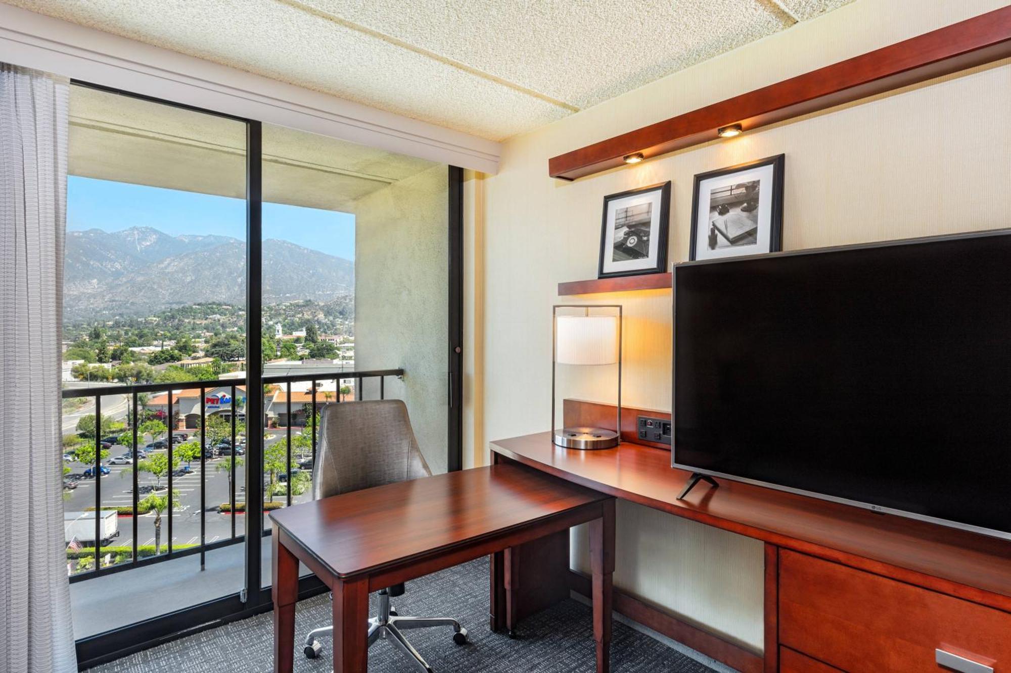 Courtyard By Marriott Los Angeles Pasadena/Monrovia Kültér fotó
